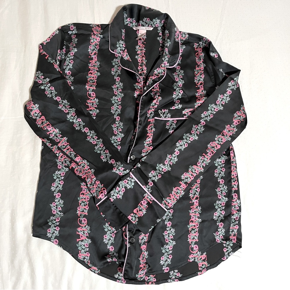 NWOT VICTORIA’S SECRET FLORAL SATIN PJ SET SIZE XS